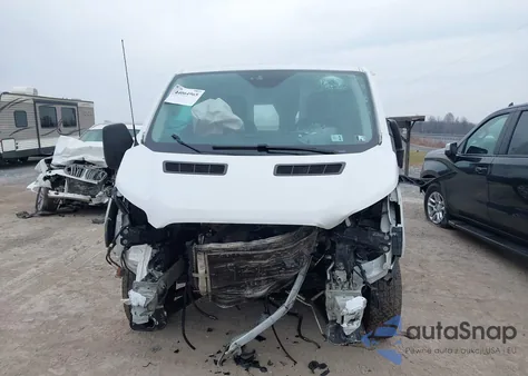 2016 Ford Transit-250 z USA, uszkodzony, nr VIN 1FTYR1ZM3GKB37369